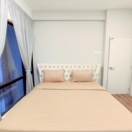 Arte Mont Kiara Host By Host Corner Suites 쿠알라룸푸르 객실 사진