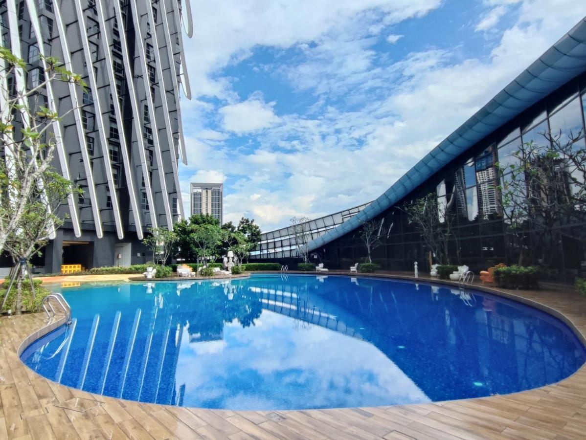 Arte Mont Kiara Host By Host Corner Suites 쿠알라룸푸르 외부 사진