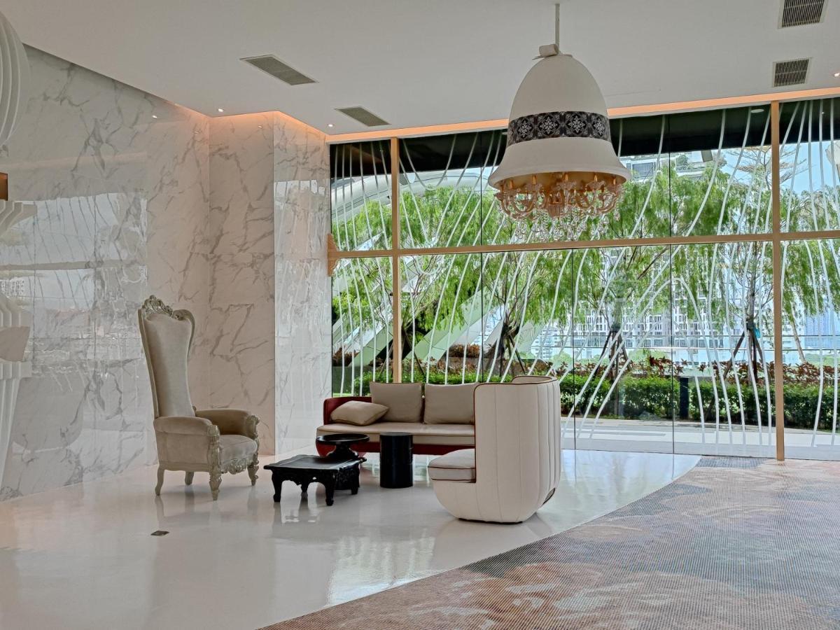 Arte Mont Kiara Host By Host Corner Suites 쿠알라룸푸르 객실 사진