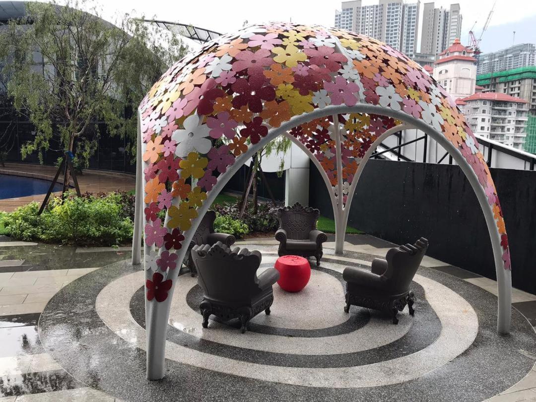 Arte Mont Kiara Host By Host Corner Suites 쿠알라룸푸르 외부 사진