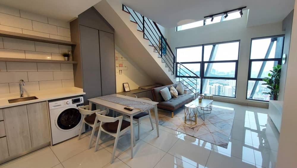 Arte Mont Kiara Host By Host Corner Suites 쿠알라룸푸르 외부 사진