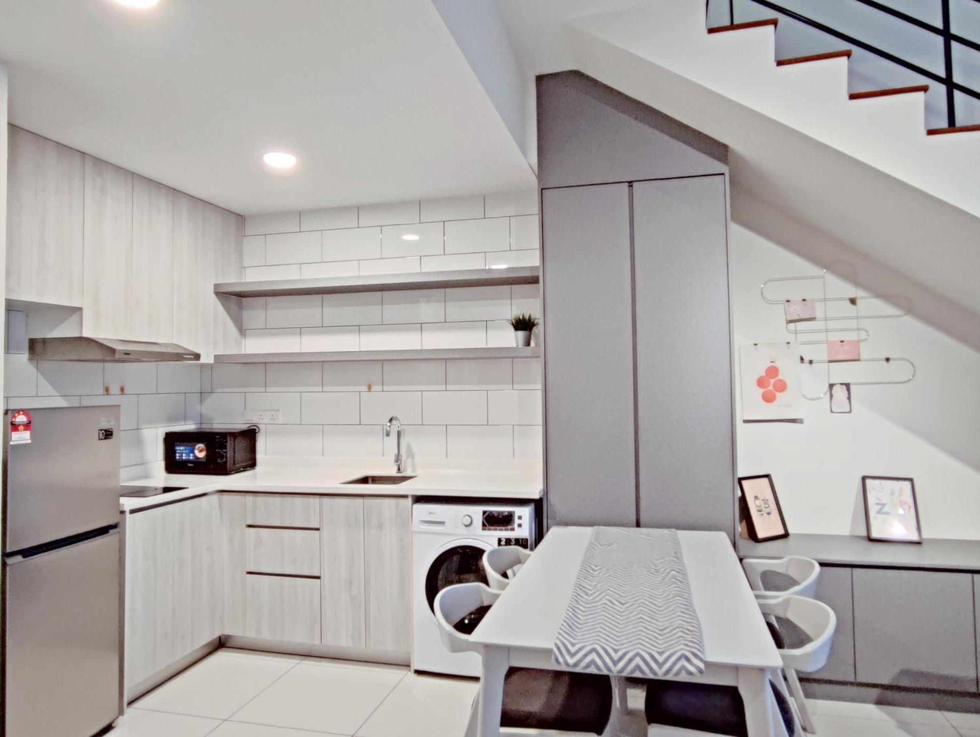 Arte Mont Kiara Host By Host Corner Suites 쿠알라룸푸르 객실 사진